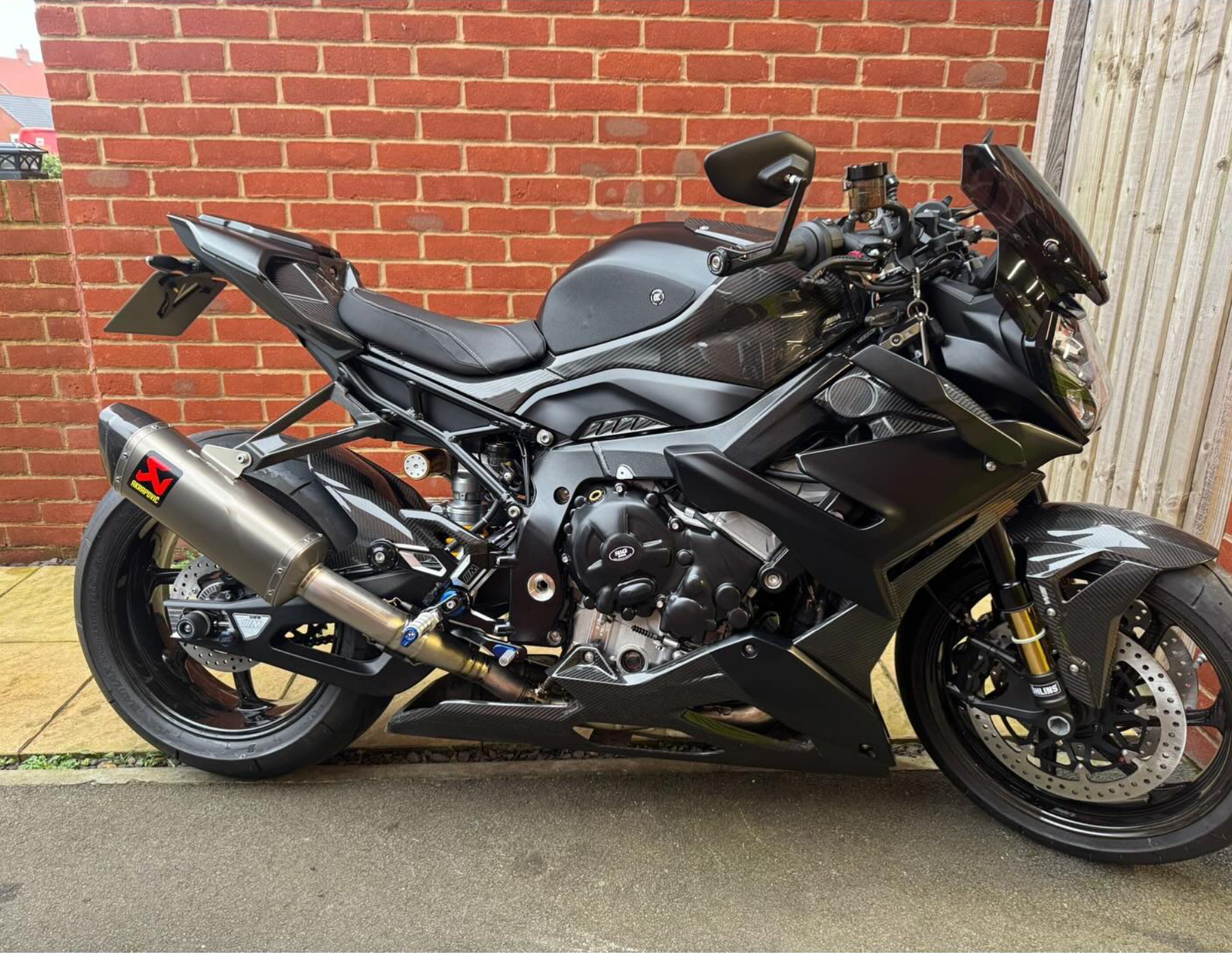 BMW M1000R Transformation